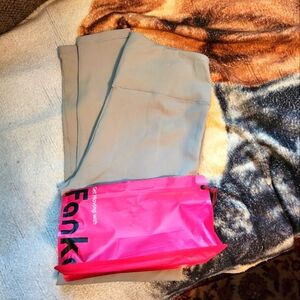 Fanka Leggings.. with package